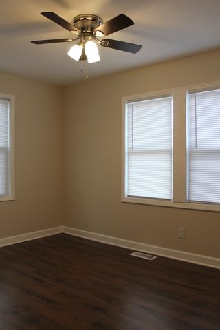 689 Bent Street, Elgin, IL 60120