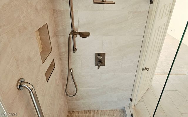 8229 Flowing Rapids Court, Las Vegas, NV 89131