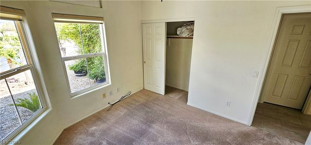 8229 Flowing Rapids Court, Las Vegas, NV 89131