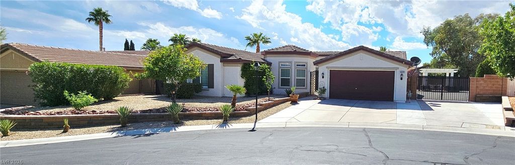 8229 Flowing Rapids Court, Las Vegas, NV 89131