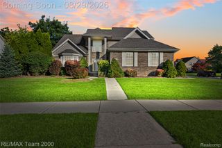 30003 Huron Meadows Drive, Rockwood, MI 48173