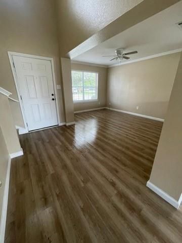128 Phillips ST, Hutto, TX 78634