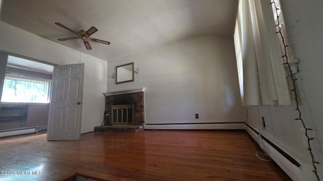 59 Oak Ridge Parkway, Toms River, NJ 08755