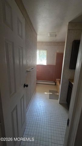 59 Oak Ridge Parkway, Toms River, NJ 08755
