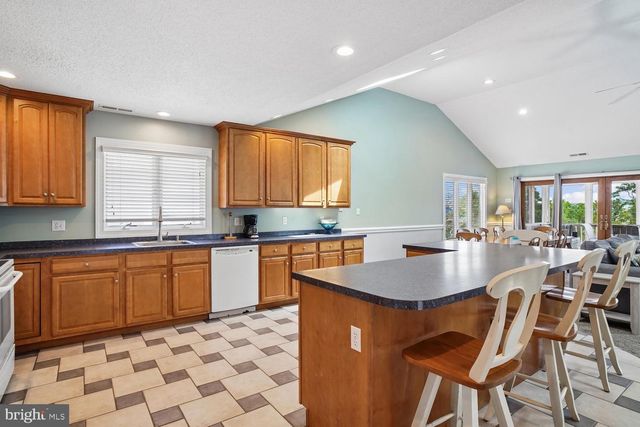 214 2ND ST, Bethany Beach, DE 19930