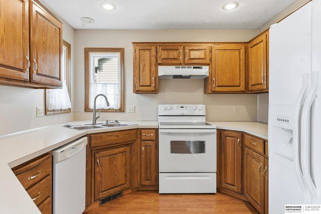 14010 S 35th Street, Bellevue, NE 68123