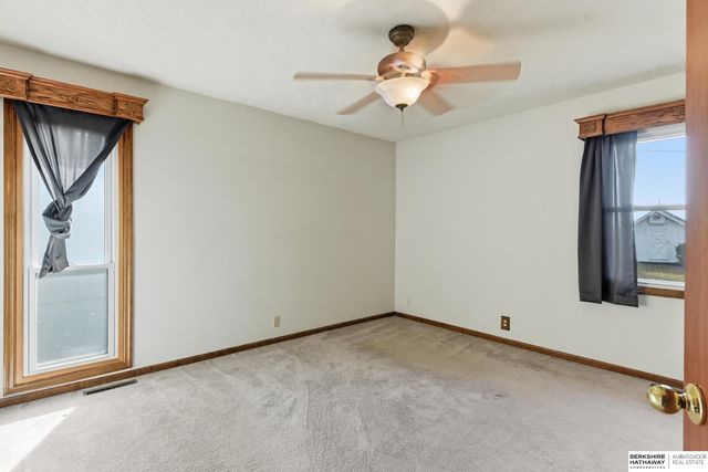 14010 S 35th Street, Bellevue, NE 68123