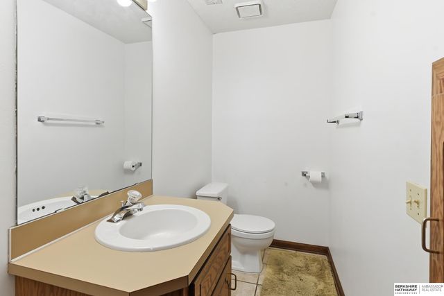 14010 S 35th Street, Bellevue, NE 68123