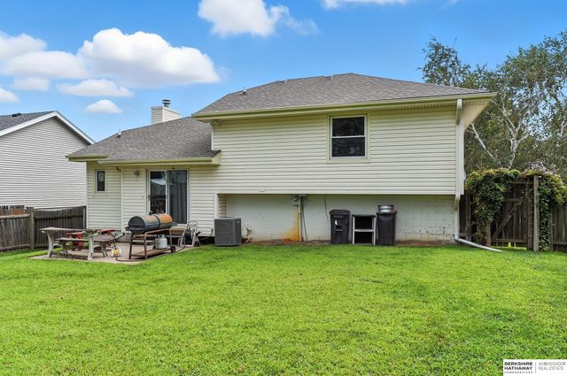 14010 S 35th Street, Bellevue, NE 68123