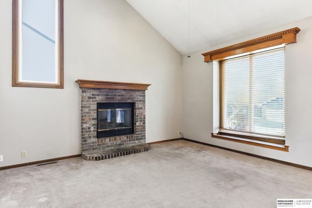 14010 S 35th Street, Bellevue, NE 68123