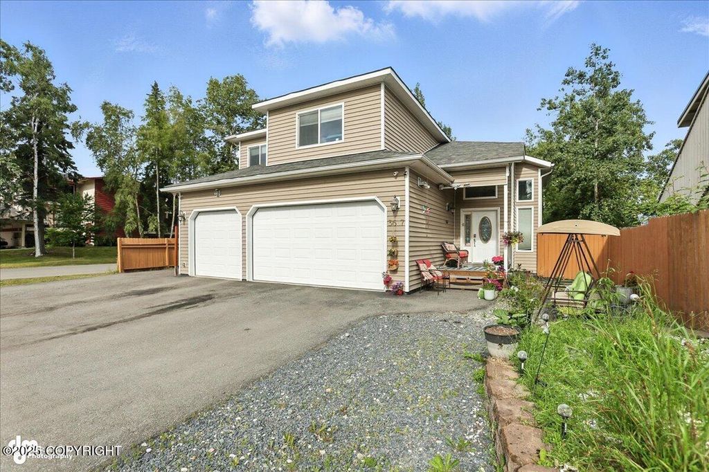 3607 Oregon Drive, Anchorage, AK 99517