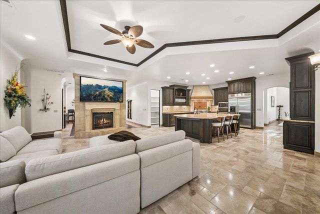 3813 Westchester Dr, Roseville, CA 95747