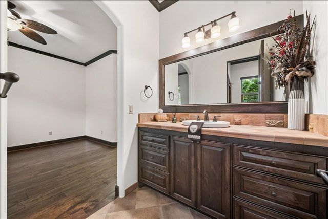 3813 Westchester Dr, Roseville, CA 95747