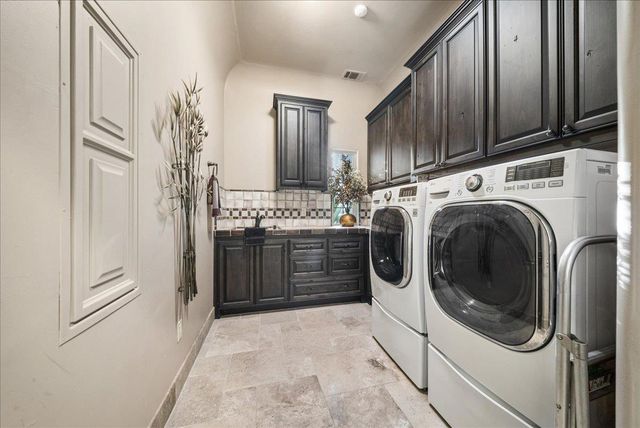 3813 Westchester Dr, Roseville, CA 95747