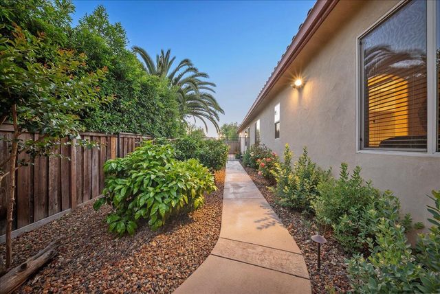 3813 Westchester Dr, Roseville, CA 95747