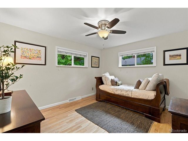 546 W Lake Ave, Littleton, CO 80120