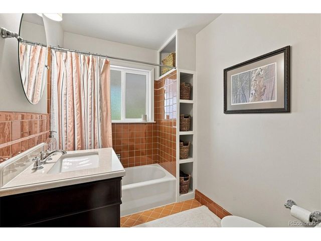 546 W Lake Ave, Littleton, CO 80120