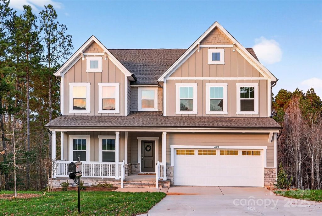 10315 Lakeshore Drive 89, Lancaster, SC 29720