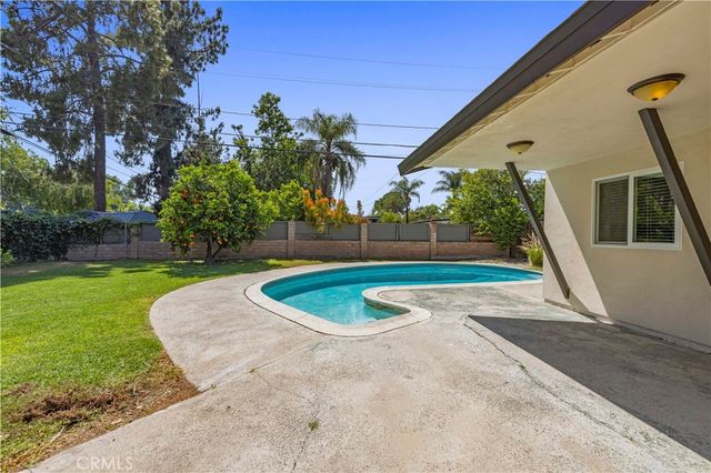 7701 Rhea Avenue, Reseda, CA 91335
