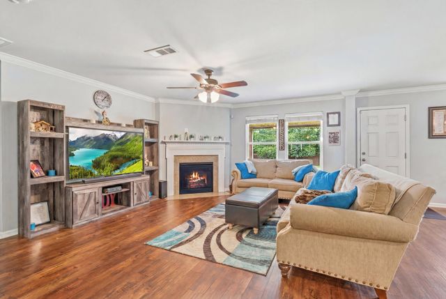 1011 Benwick Rd, Hendersonville, TN 37075