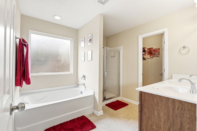 1011 Benwick Rd, Hendersonville, TN 37075