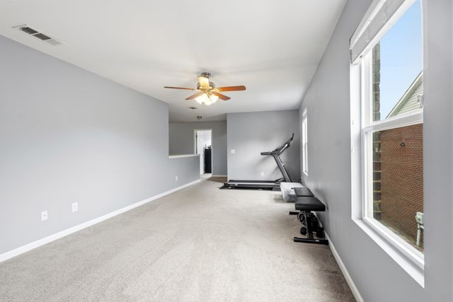 1011 Benwick Rd, Hendersonville, TN 37075