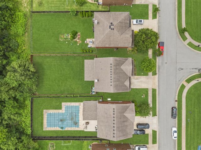 1011 Benwick Rd, Hendersonville, TN 37075