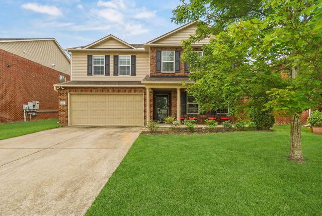 1011 Benwick Rd, Hendersonville, TN 37075