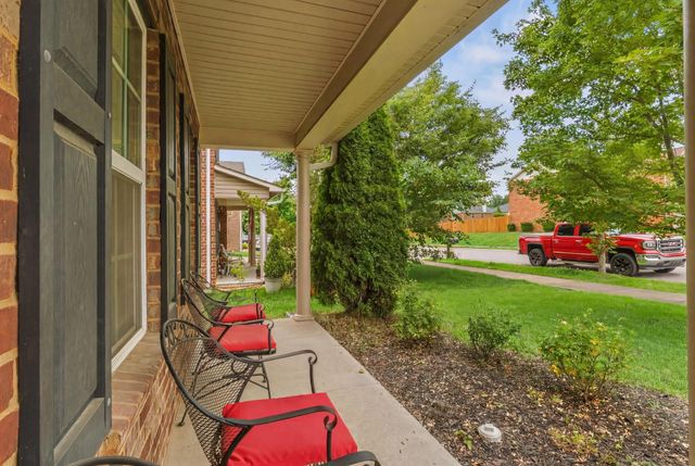 1011 Benwick Rd, Hendersonville, TN 37075