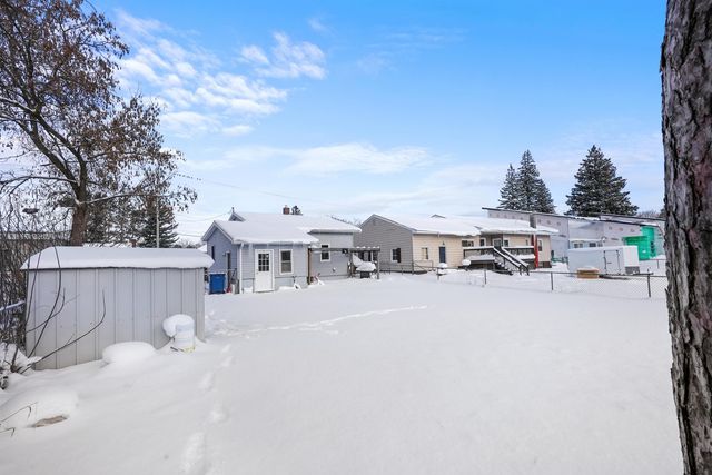 907 Chestnut Street, Cadillac, MI 49601