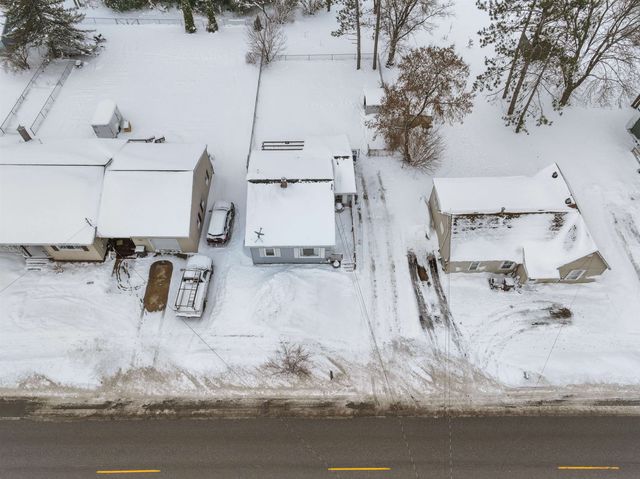 907 Chestnut Street, Cadillac, MI 49601