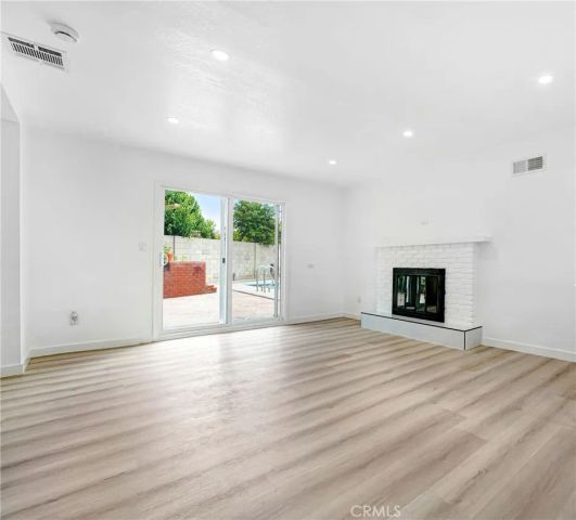 13260 Winfield, Panorama City, CA 91402