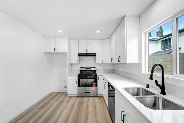 13260 Winfield, Panorama City, CA 91402