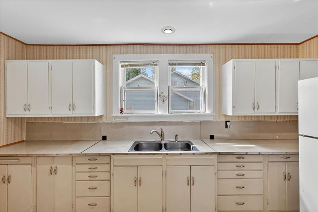 124 Washington Street, Sparta, MI 49345