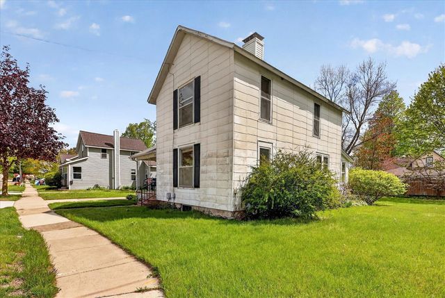 124 Washington Street, Sparta, MI 49345