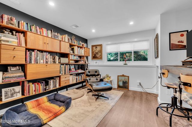 43 Nautilus Drive, Leonardo, NJ 07737