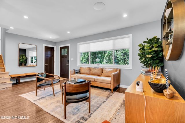 43 Nautilus Drive, Leonardo, NJ 07737