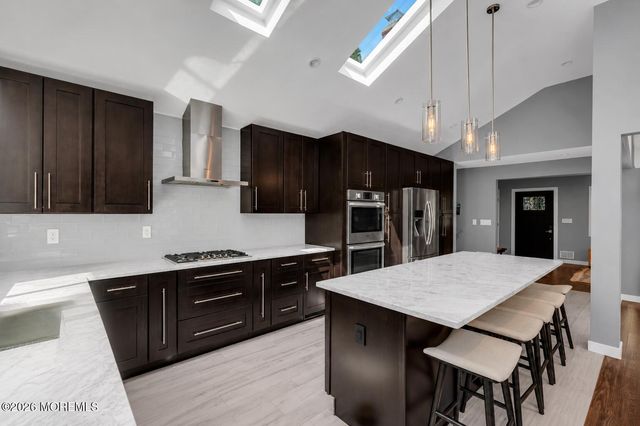 43 Nautilus Drive, Leonardo, NJ 07737