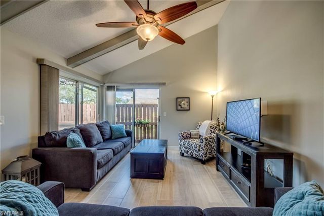 6337 Royal Woods DR, Fort Myers, FL 33908