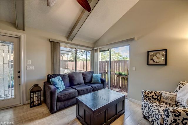 6337 Royal Woods DR, Fort Myers, FL 33908