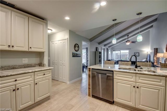 6337 Royal Woods DR, Fort Myers, FL 33908