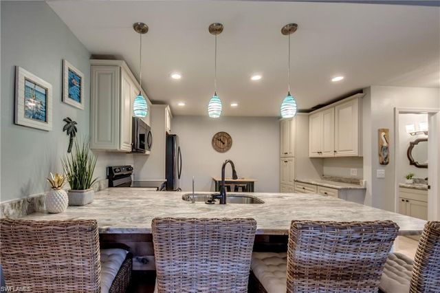 6337 Royal Woods DR, Fort Myers, FL 33908