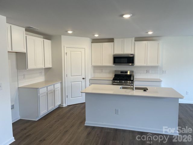 252 W 18th Street, Kannapolis, NC 28081