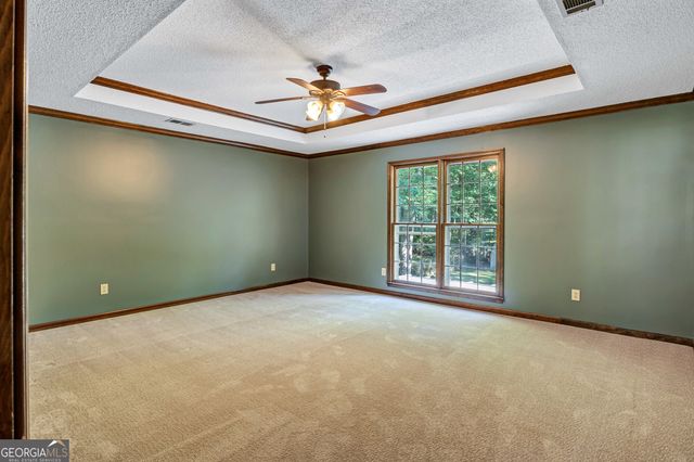 230 Mapledale Trail, Sharpsburg, GA 30277