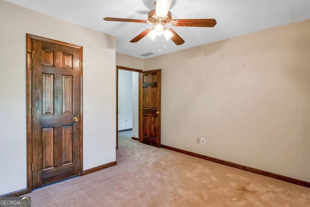 230 Mapledale Trail, Sharpsburg, GA 30277