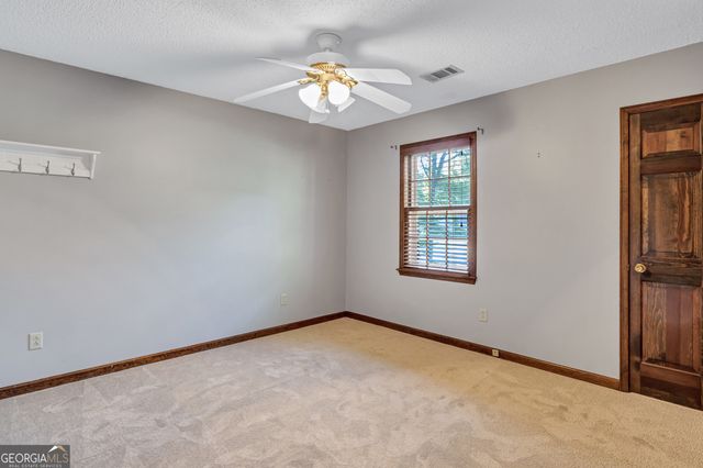 230 Mapledale Trail, Sharpsburg, GA 30277