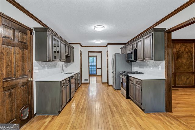 230 Mapledale Trail, Sharpsburg, GA 30277