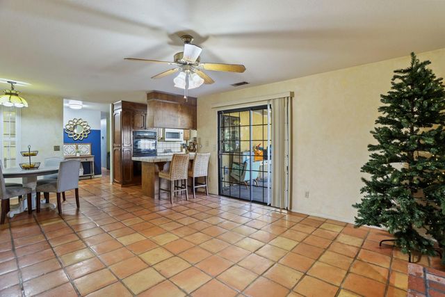 2962 Smoke Tree Cir, Stockton, CA 95209