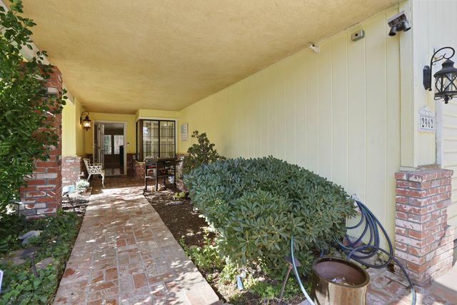 2962 Smoke Tree Cir, Stockton, CA 95209