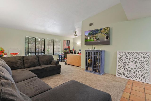 2962 Smoke Tree Cir, Stockton, CA 95209